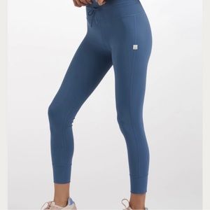 Vuori Daily Blue Leggings